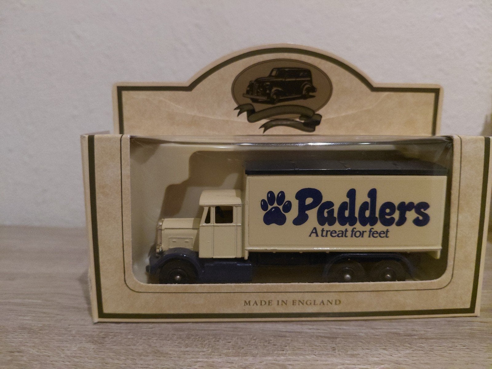 Limited Edition 'Padders' Bull Nose Morris Van, Overige merken, Auto, Verzenden, Groter dan 1:32