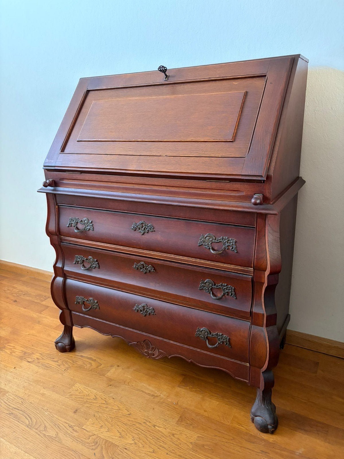 Biedermeier secretaire, Ophalen