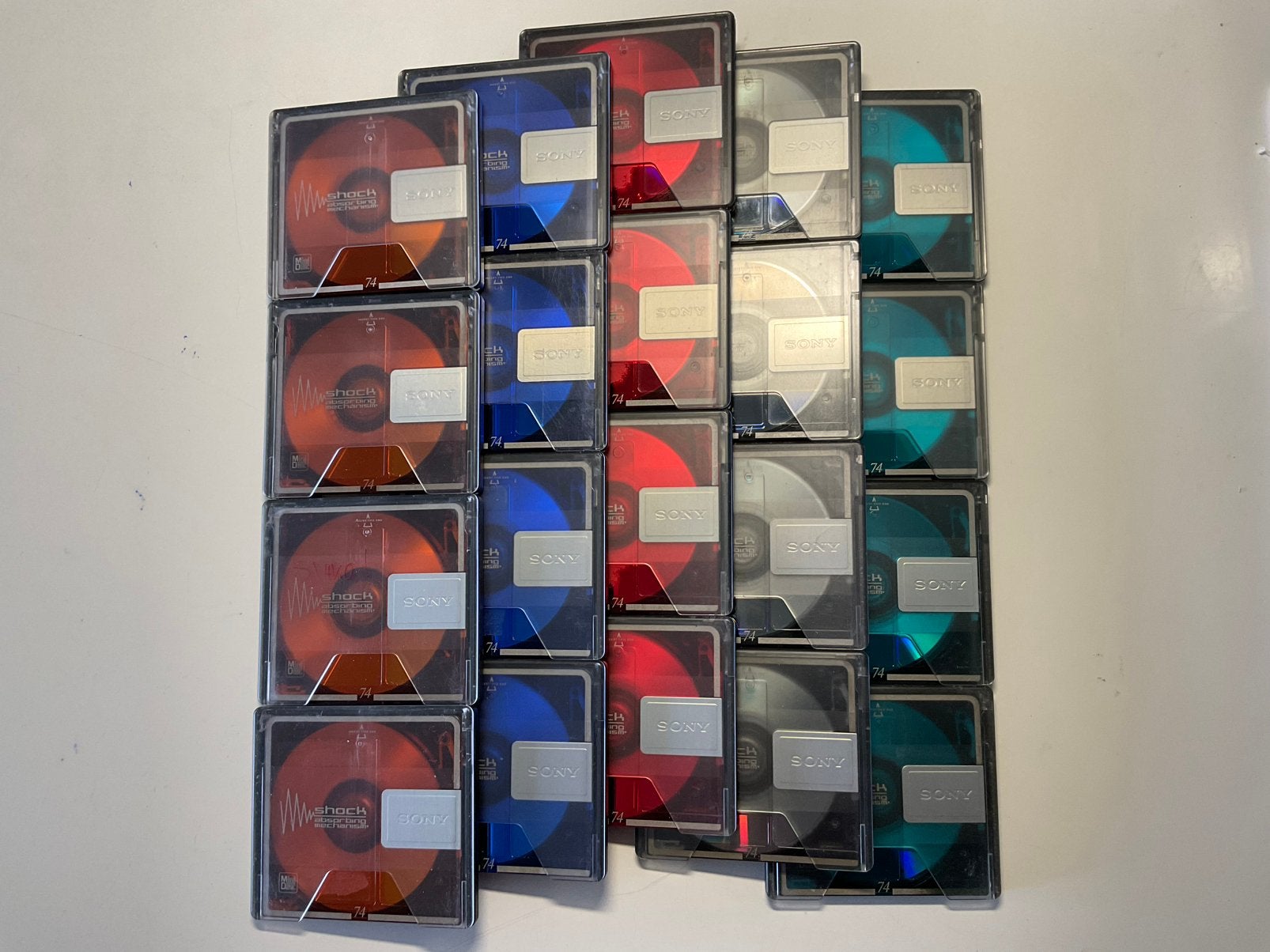 Minidisc’s. SONY COLOR COLECTION. 20x als nieuw. 74 minuten, Ophalen of Verzenden