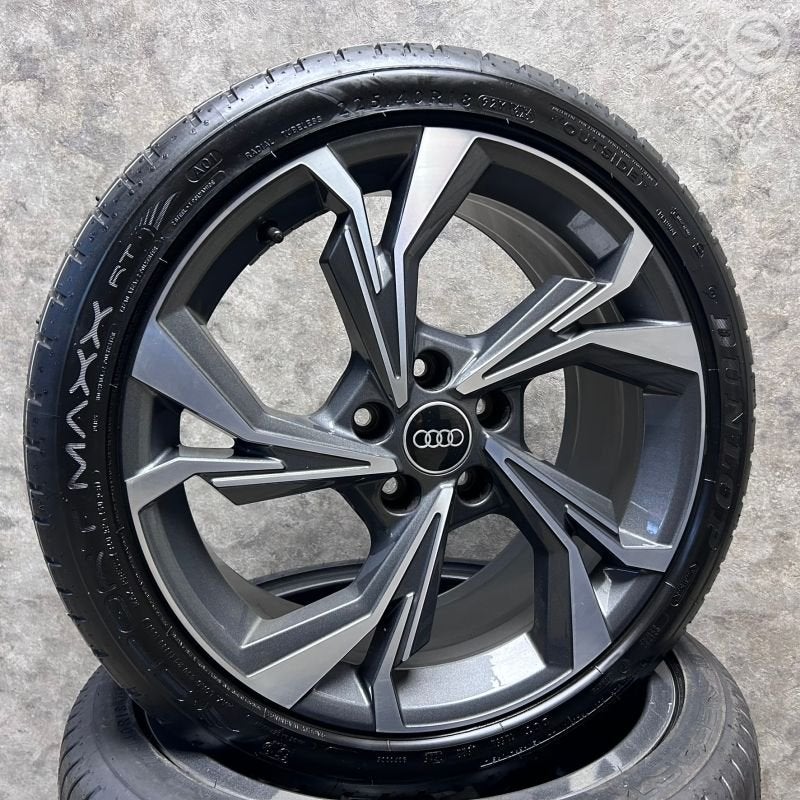 18 inch originele velgen + zomerbanden Audi A3 S3 8Y, 18 inch, Gebruikt, -, -