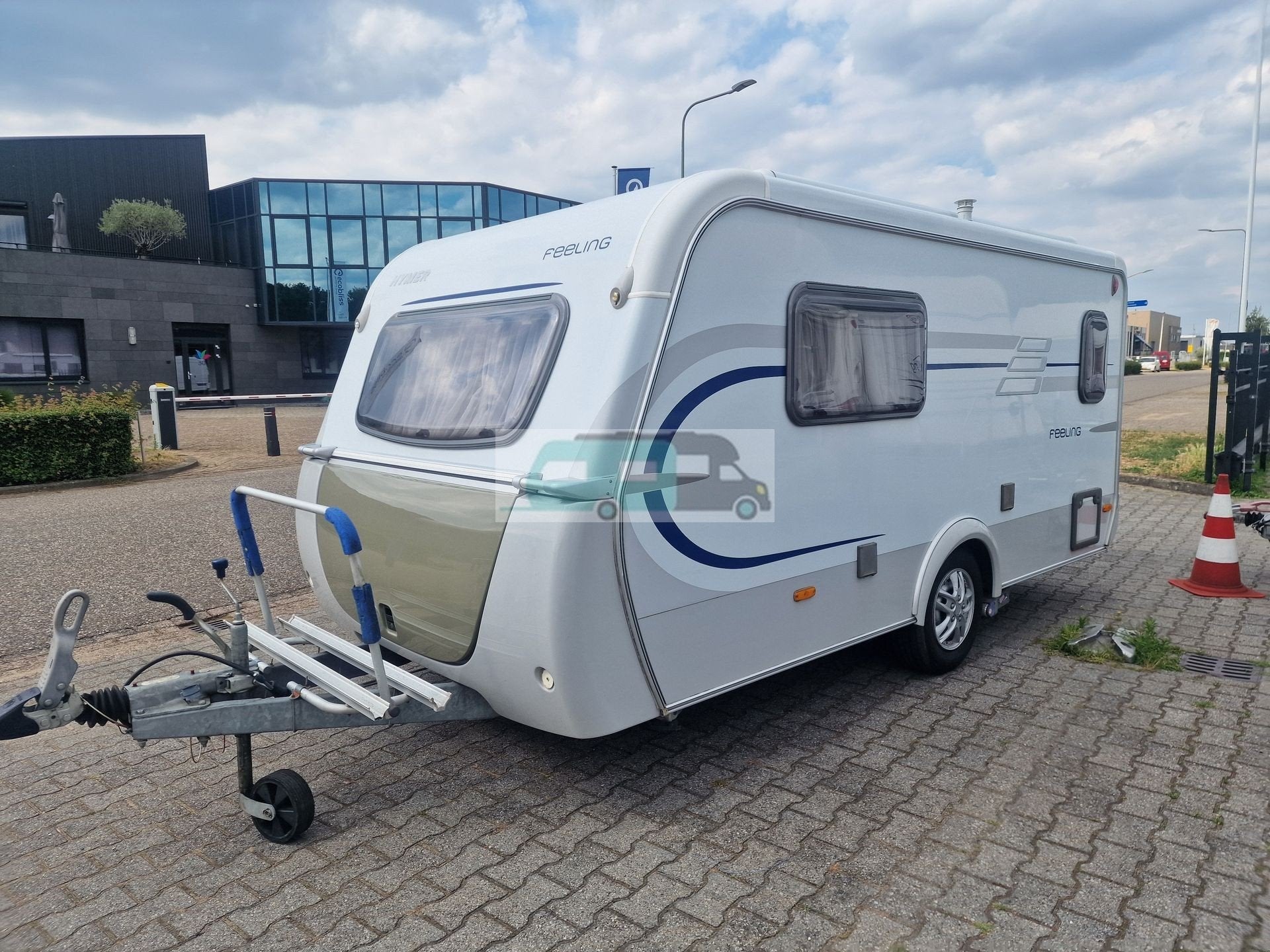 Eriba feeling 390 (bj 2010), Caravans en Kamperen, Caravans, Bedrijf, Schokbreker, Eriba