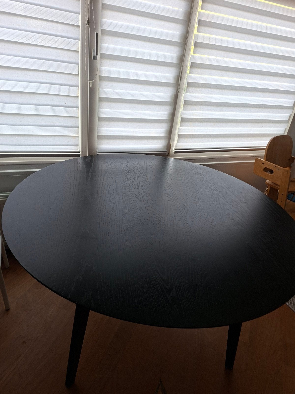 Zwarte ronde eettafel - Modern en stijlvol, Ophalen, Eikenhout, 50 tot 100 cm, 100 tot 150 cm