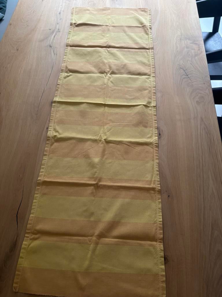 Okergeel gestreept tafelkleed / loper, 145 x 47 cm, katoen, Ophalen of Verzenden, Gebruikt, Rechthoek, Binnen
