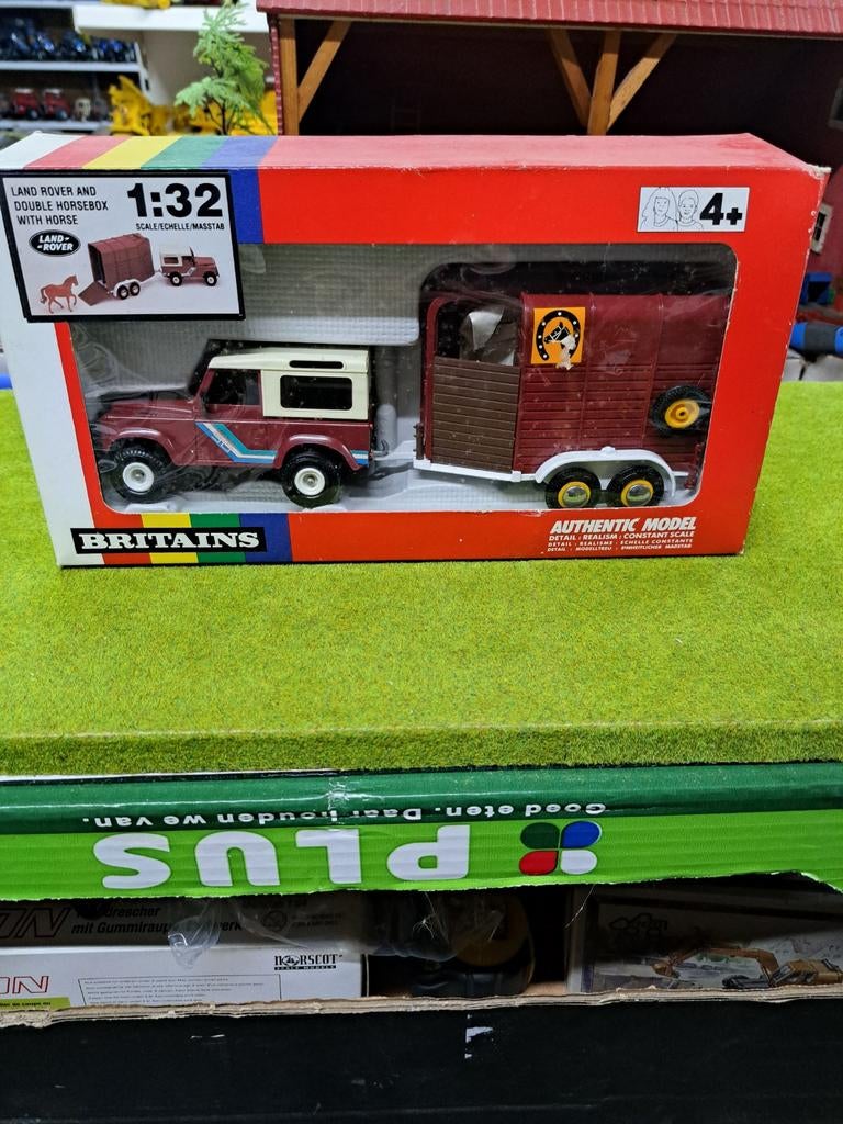 Land Rover met paardentrailer en paard van Britains nr. 9650, Hobby en Vrije tijd, Modelauto's | 1:32, Ophalen of Verzenden, Nieuw