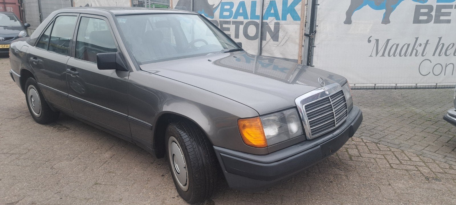 MERCEDES BENZ 200 E  W124, Bedrijf, Te koop