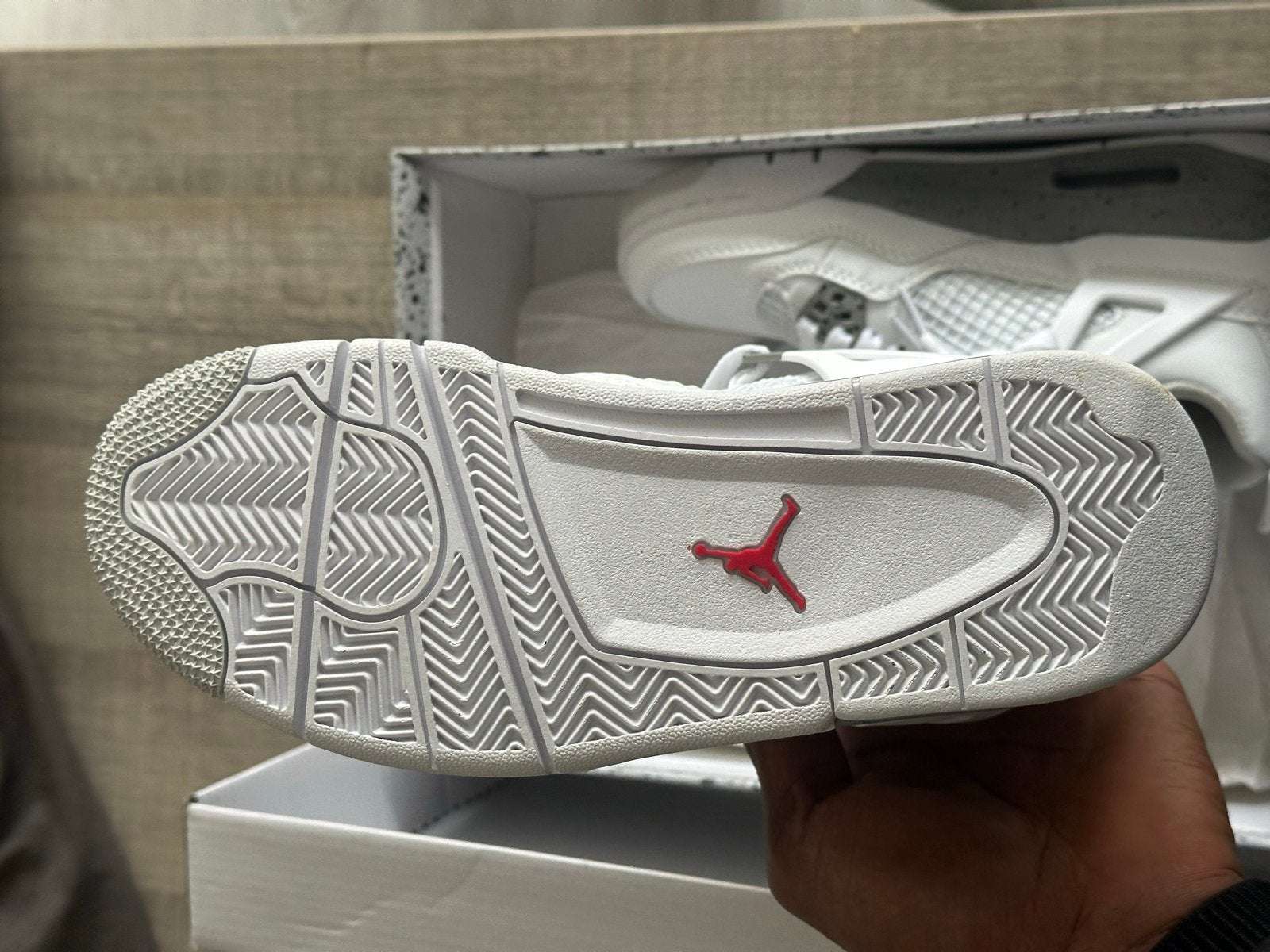 Nike Air Jordan 4 Retro - Nieuw in doos, Wit, Nieuw, Ophalen of Verzenden, Sneakers of Gympen