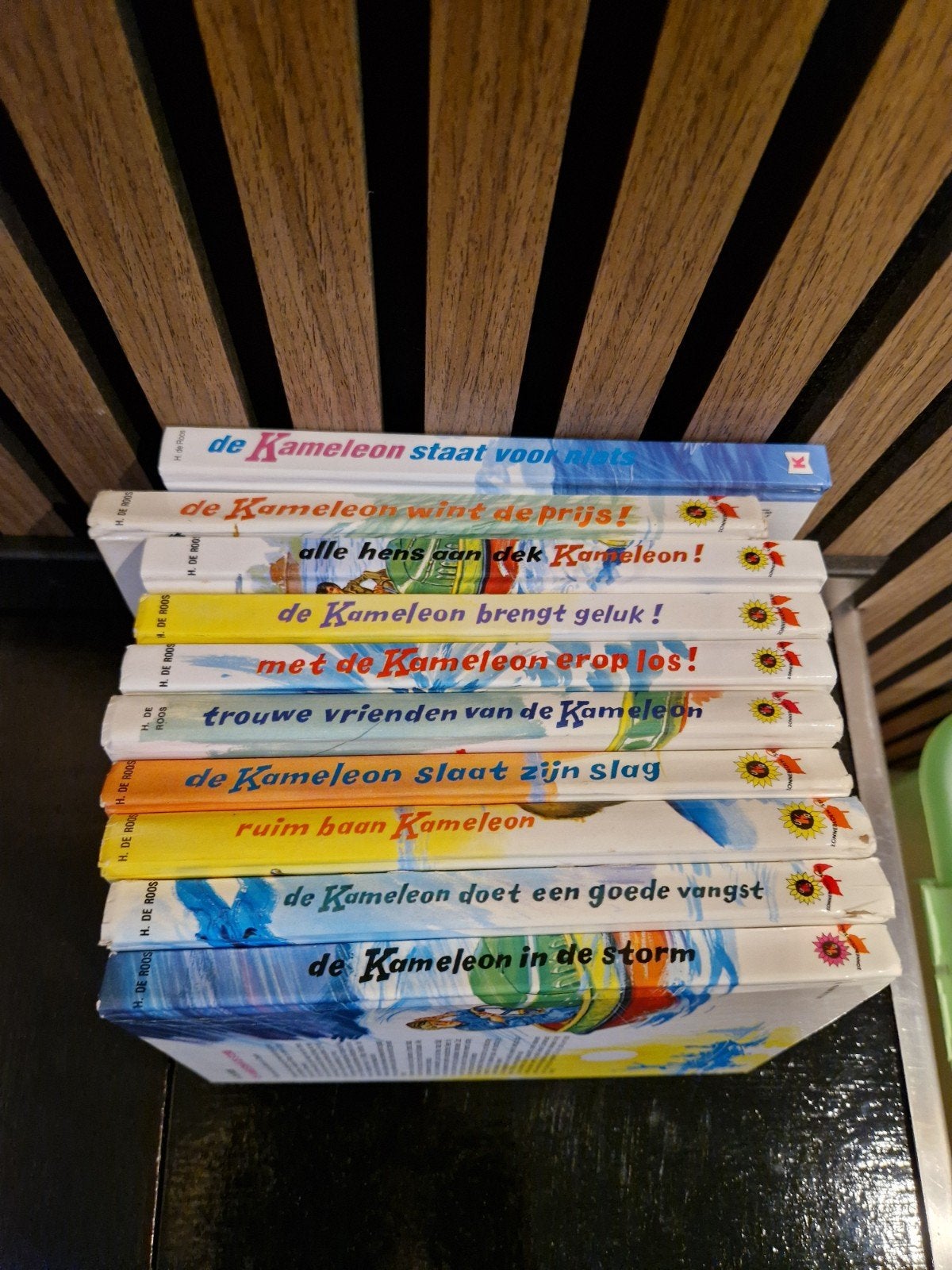 The Chameleon book series 10 delen, Boeken, Ophalen of Verzenden, Gelezen, H. de Roos, Fictie algemeen