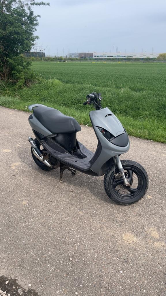 Vivacity 50cc zie beschrijving voor meer info, Ophalen, Tweetakt, Gebruikt, Maximaal 45 km/u
