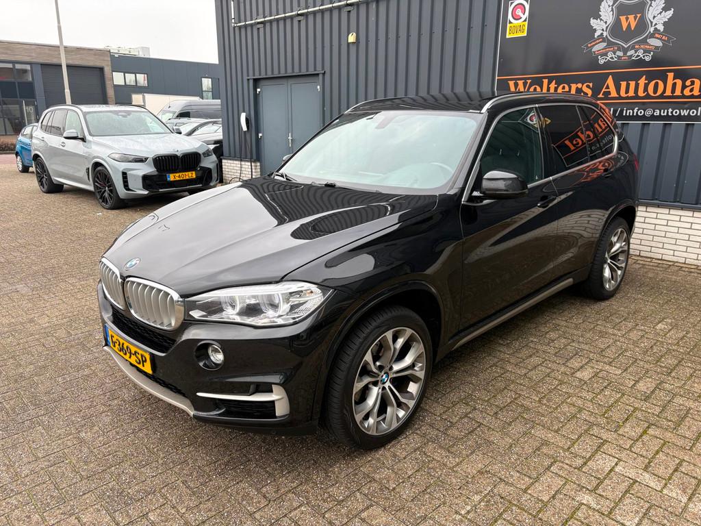 BMW X5 XDrive35i High Executive 7p. panorama vol optie, Automaat, Gebruikt, 7 stoelen, Zwart