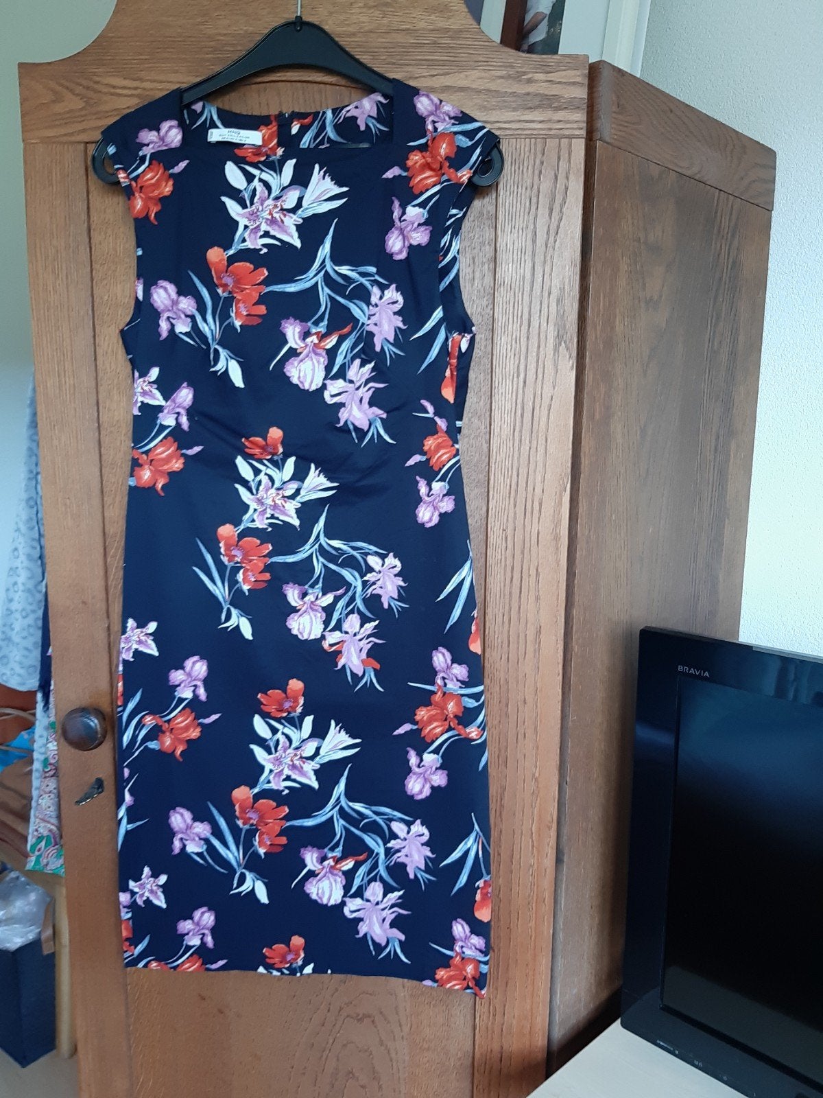 Vrolijke mouwloze zomerjurk van Mango maat M, Ophalen of Verzenden, Zo goed als nieuw, Boven de knie