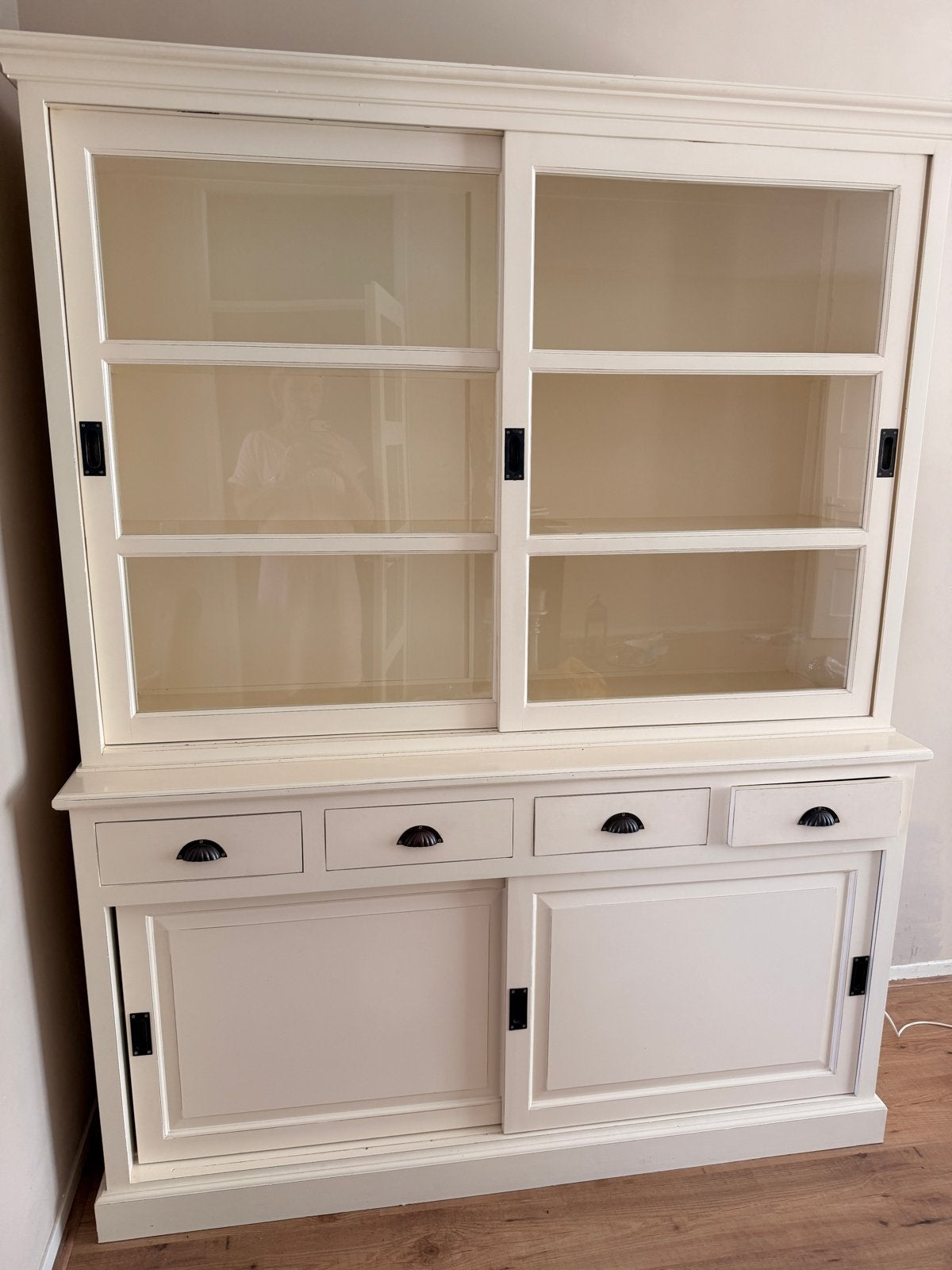 Crème wit dressoir/vitrinekast met schuifdeuren, Huis en Inrichting, Kasten | Buffetkasten, Ophalen, Gebruikt, 200 cm of meer