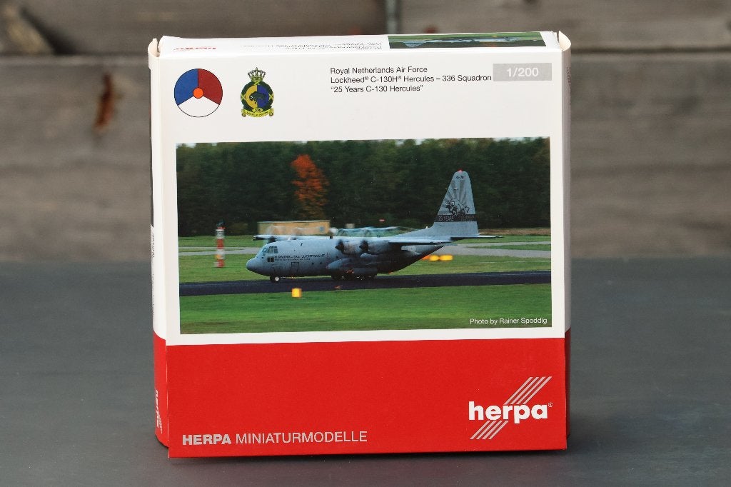 1:200 Herpa Lockheed C130H (limited Edition), Verzamelen, Luchtvaart en Vliegtuigspotten, Verzenden, Nieuw, Schaalmodel