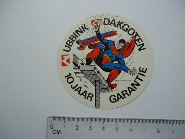 sticker oud Superman strip 1982 dc comics cartoon ubbink, Verzamelen, Verzenden, Zo goed als nieuw, Bedrijf of Vereniging