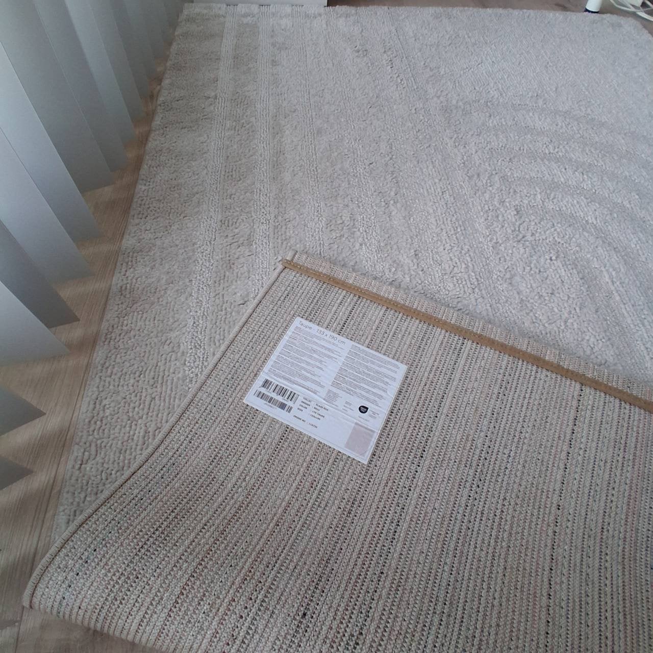 Modern vloerkleed met patroon, 133x190cm, beige, Ophalen, Beige, 150 tot 200 cm, Zo goed als nieuw