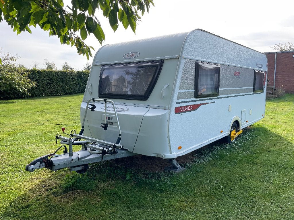 LMC Musica 490E, Schokbreker, Rondzit, Particulier, 5 tot 6 meter