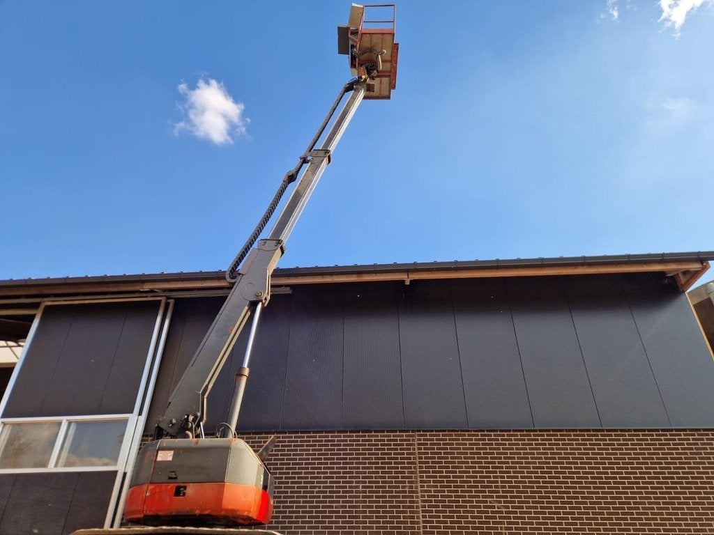 Hoogwerker rupshoogwerker hitachi hx99b