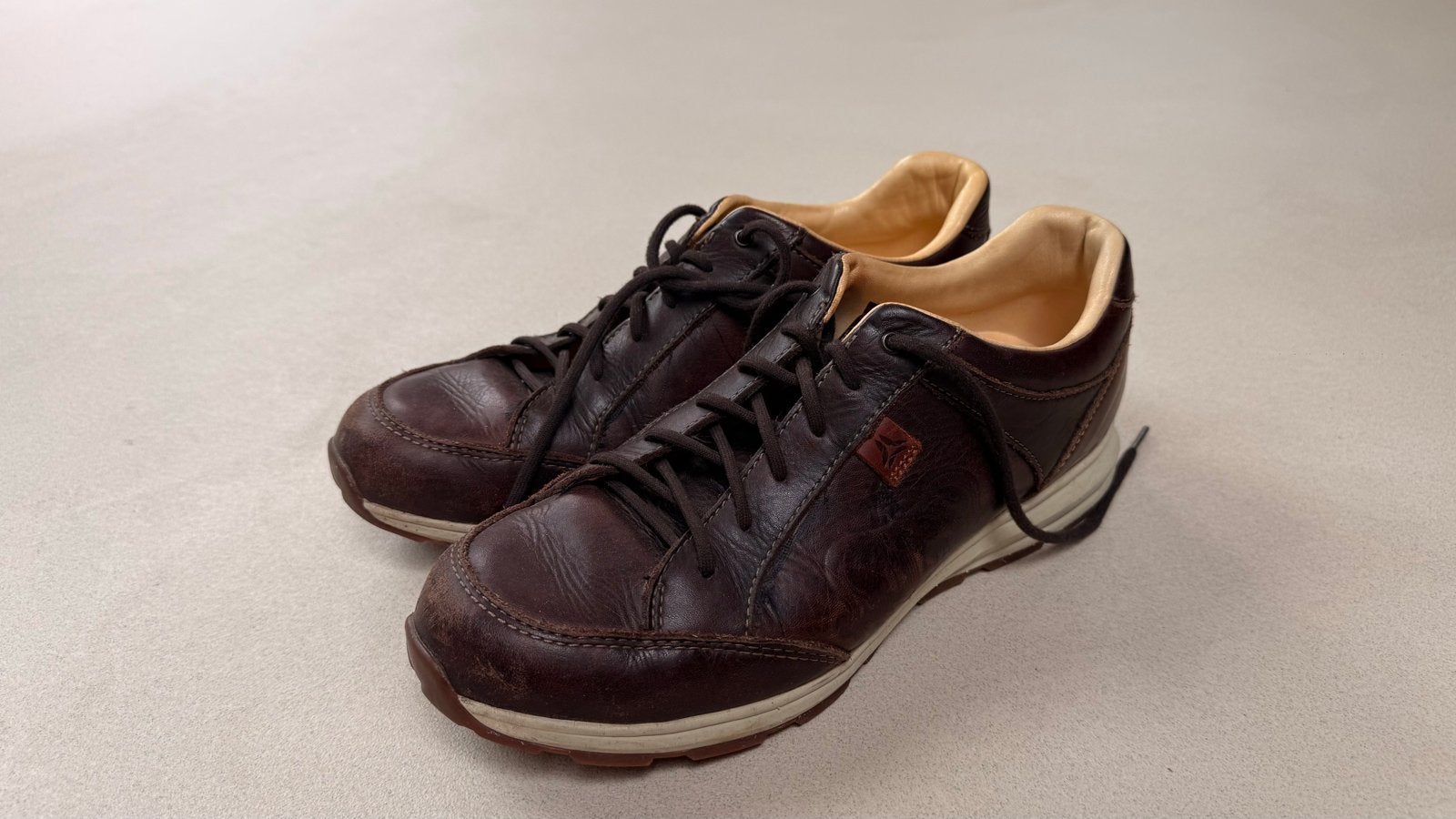 Meindl Garda Identity wandelschoenen - maat 43 - donkerbruin, Kleding | Heren, Schoenen, Zo goed als nieuw, Wandelschoenen of Bergschoenen