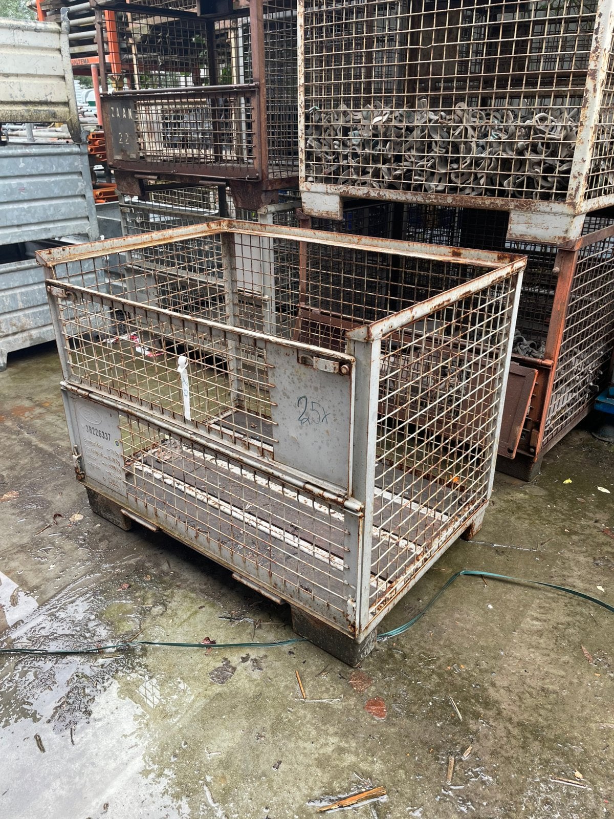 Gitterboxen, gebruikt, Ophalen, Gebruikt, 100 cm of meer, 60 cm of meer