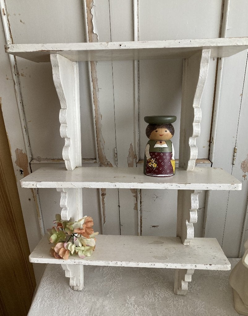 Brocante houten wit regaaltje - wandplankje met 3 plankjes, Ophalen of Verzenden