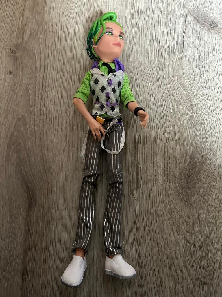 Monster High Deuce Gorgon pop, Ophalen of Verzenden, Gebruikt, Overige typen