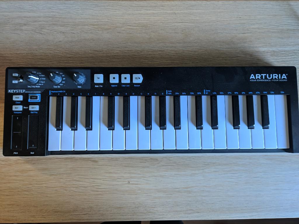 Arturia KeyStep MIDI controller/sequencer, Muziek en Instrumenten, Ophalen, Gebruikt