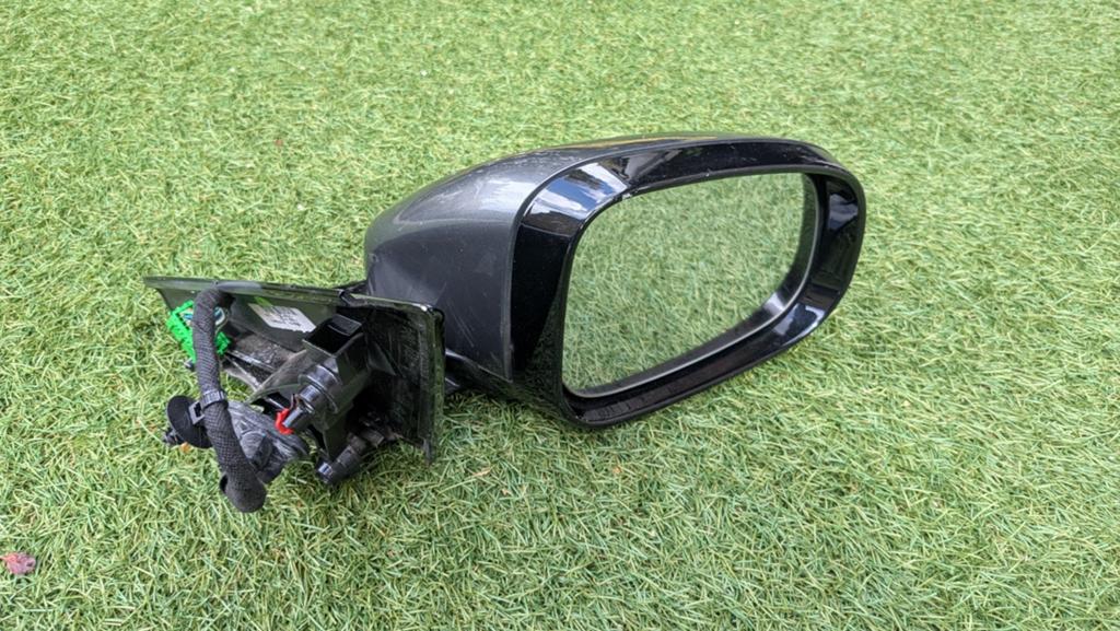 Volvo V40 rechter buitenspiegel, Auto-onderdelen, Ophalen of Verzenden, Gebruikt, Volvo