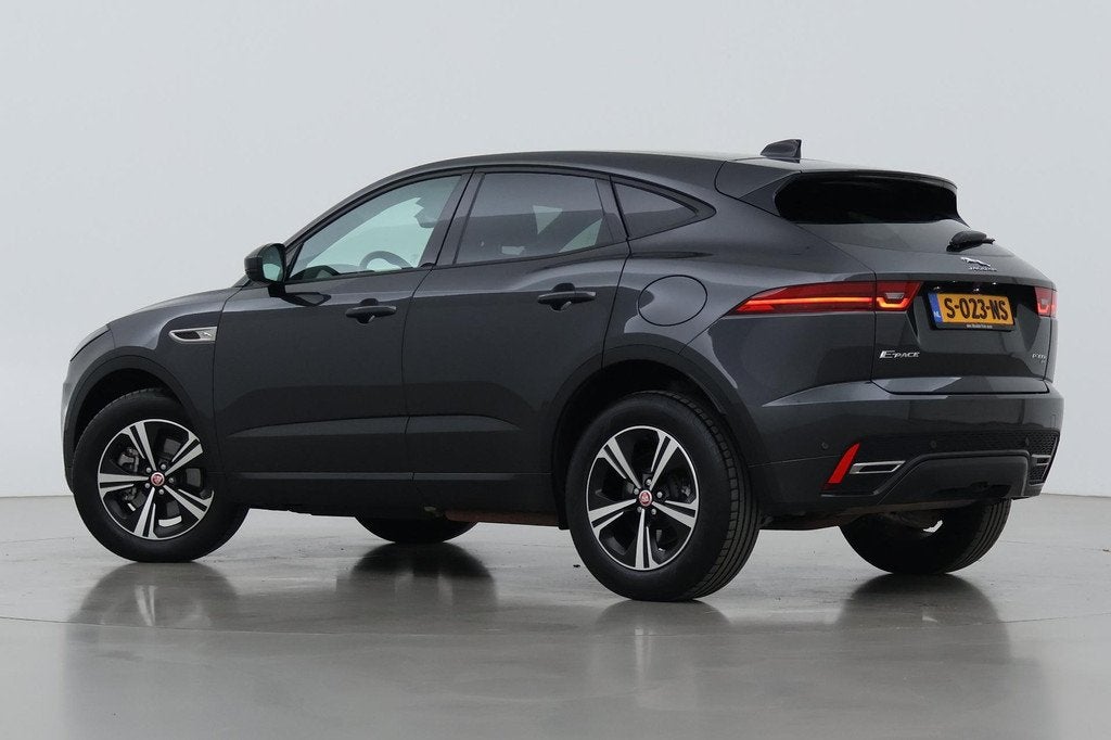 Jaguar E-PACE P300e R-Dynamic SE | ACC | Trekhaak | Camera |, Auto's, Jaguar, Automaat, 309 pk, Bedrijf, Hybride Elektrisch/Benzine