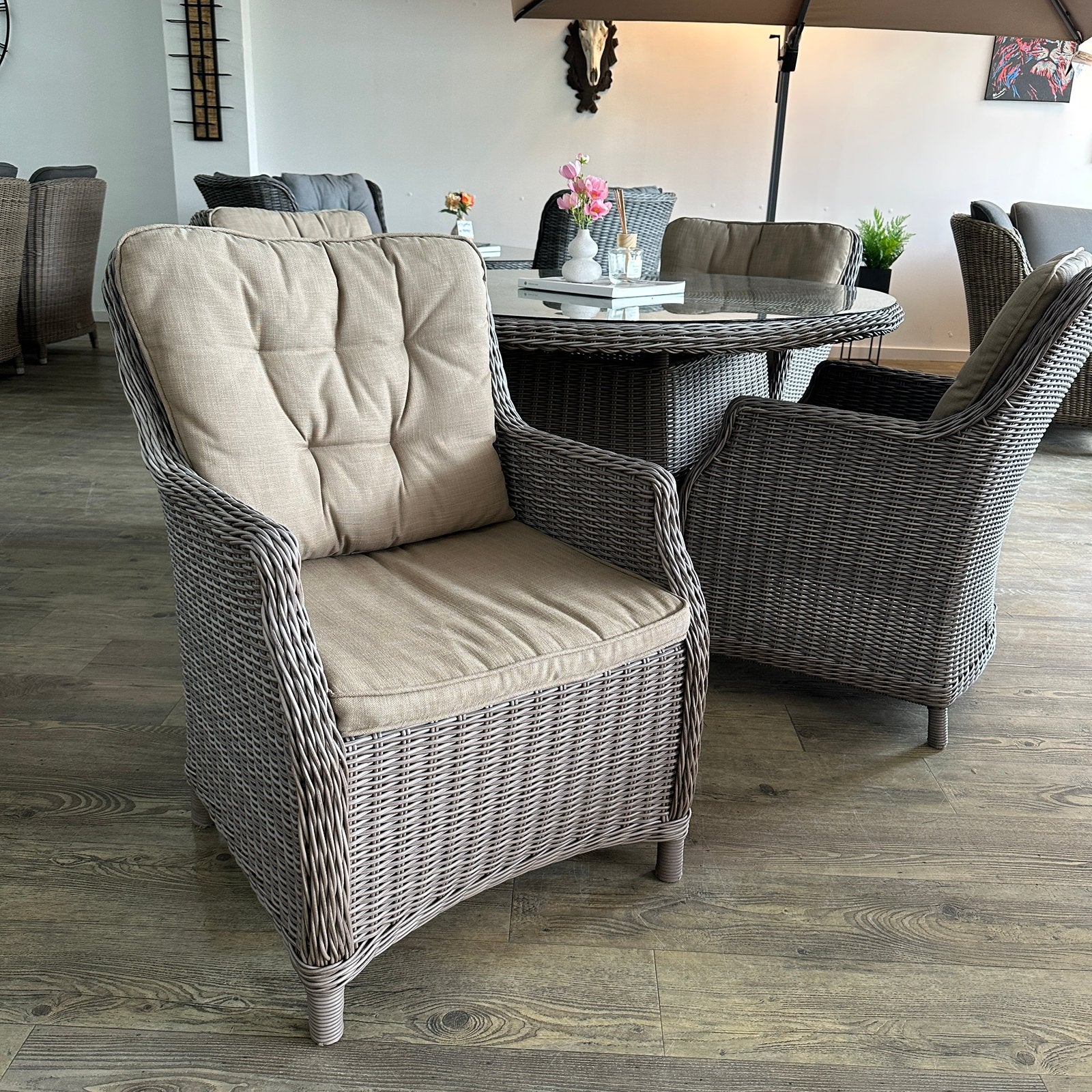 Ronde Wicker Tuinset Ø130 cm – 4 Comfortabele Stoelen, Tuin en Terras, Gebruikt, Verzenden, ., .