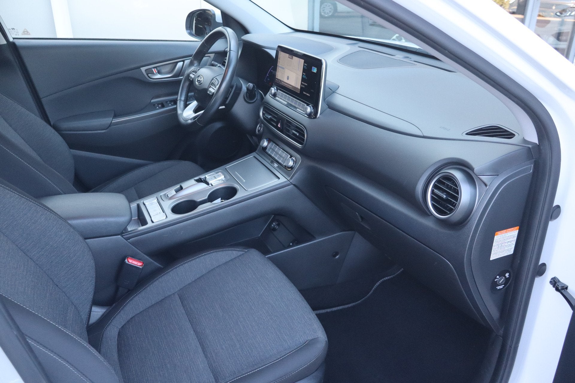 Hyundai KONA EV Comfort 64 kWh - NL Auto! Adap Cruise I Came, Auto's, Stof, Gebruikt, Wit, Origineel Nederlands