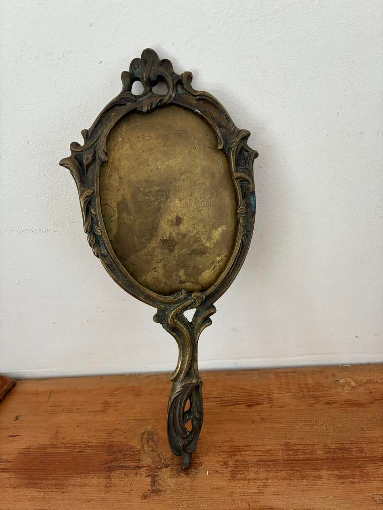 Antieke handspiegel messing barok, Ophalen of Verzenden, Ovaal, Minder dan 50 cm