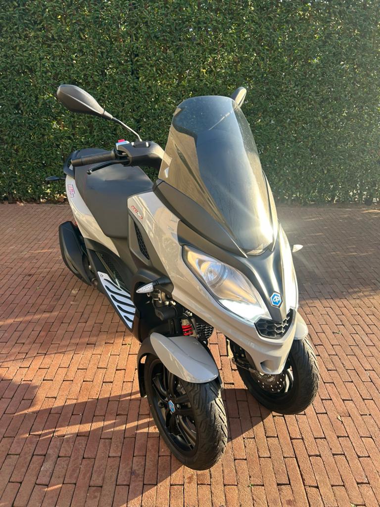 Te koop piaggio mp3 300 hpe sport, Particulier, Scooter