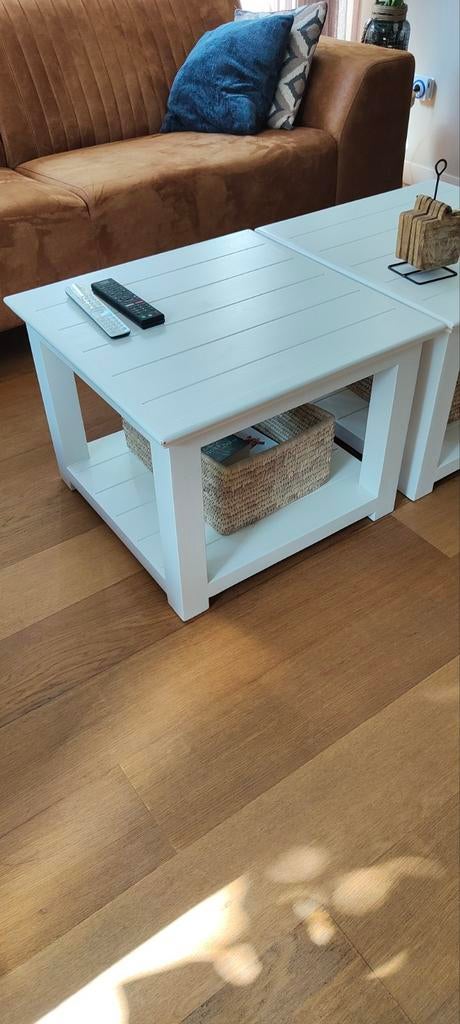 Set van 2 witte bijzettafels met opbergruimte, Huis en Inrichting, Tafels | Salontafels, Zo goed als nieuw, Minder dan 50 cm, 50 tot 100 cm