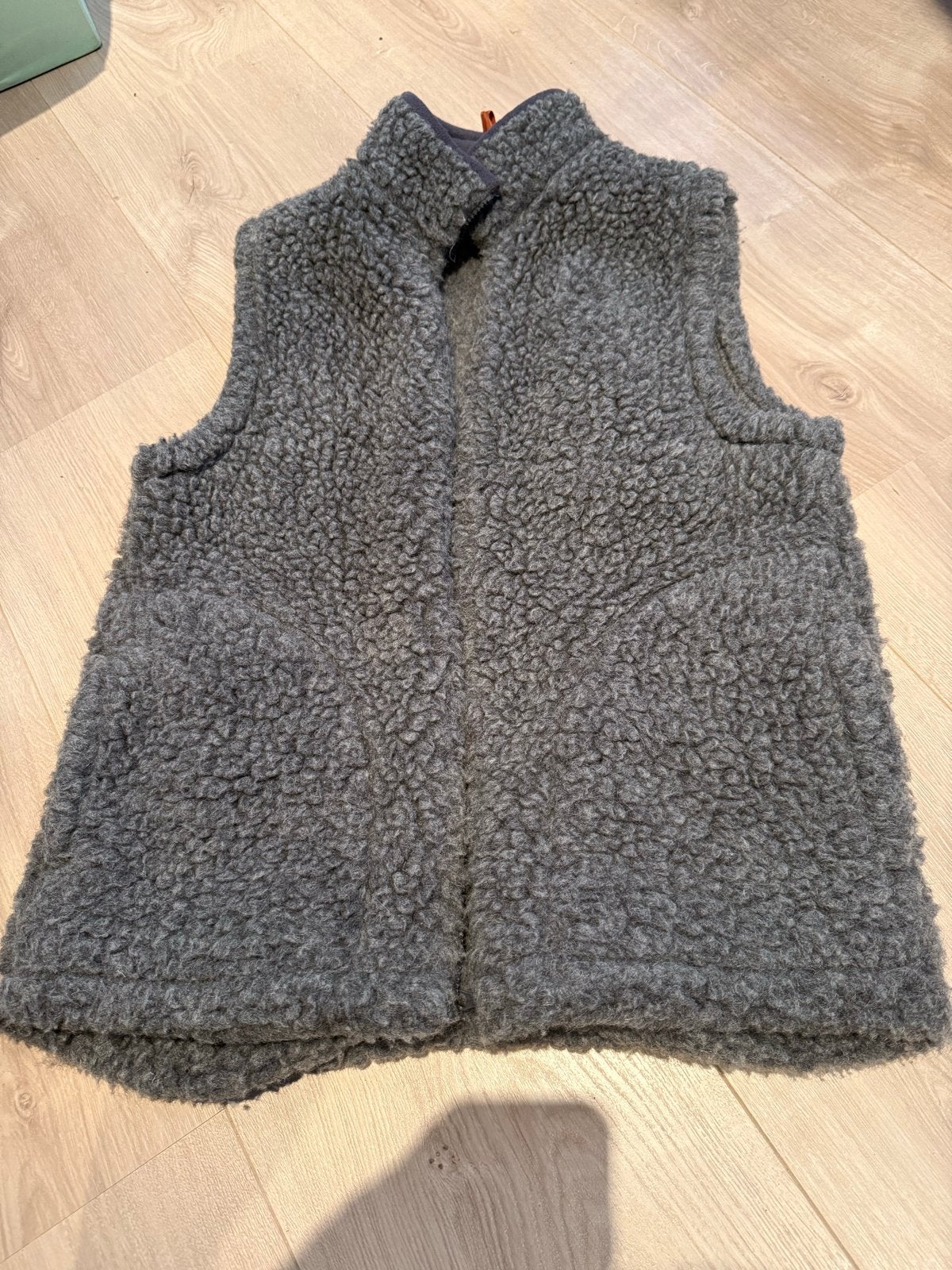 Teddy gilet in maat M - Zo goed als nieuw, Ophalen of Verzenden, Zo goed als nieuw, Maat 38/40 (M), Grijs