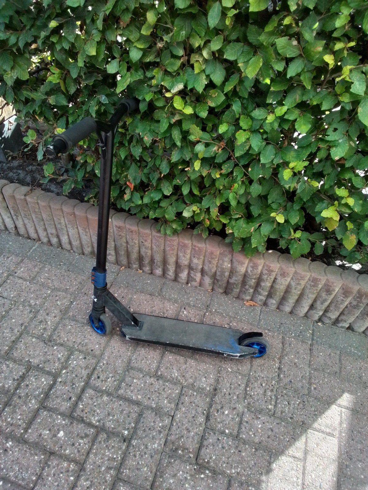 Stuntstep zwart/blauw - Gebruikt, Fietsen en Brommers, Ophalen, Gebruikt, Gewone step, Onbekend