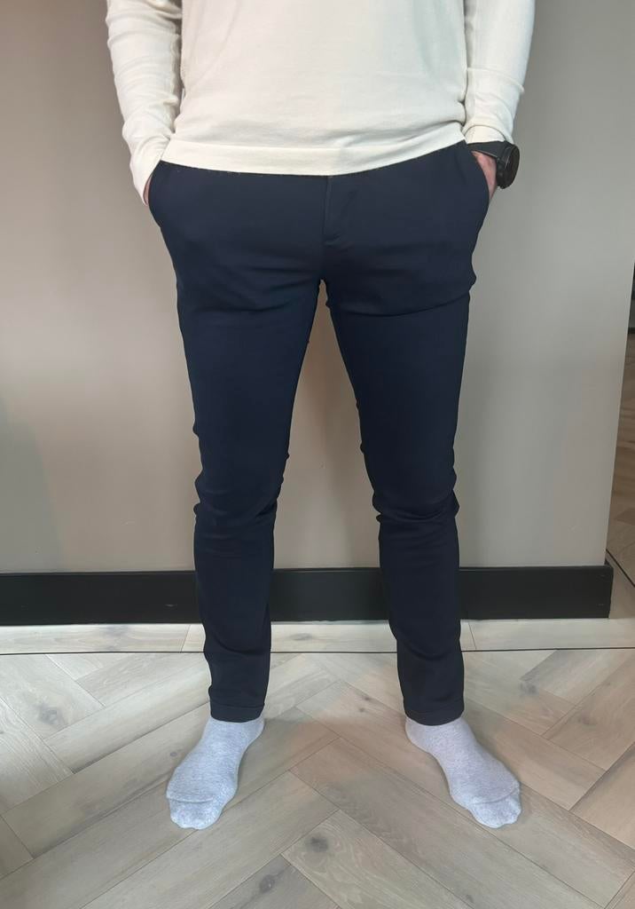 Cast Iron Chino Riser Chino 30/32, Ophalen of Verzenden, Zo goed als nieuw, Maat 48/50 (M), Blauw