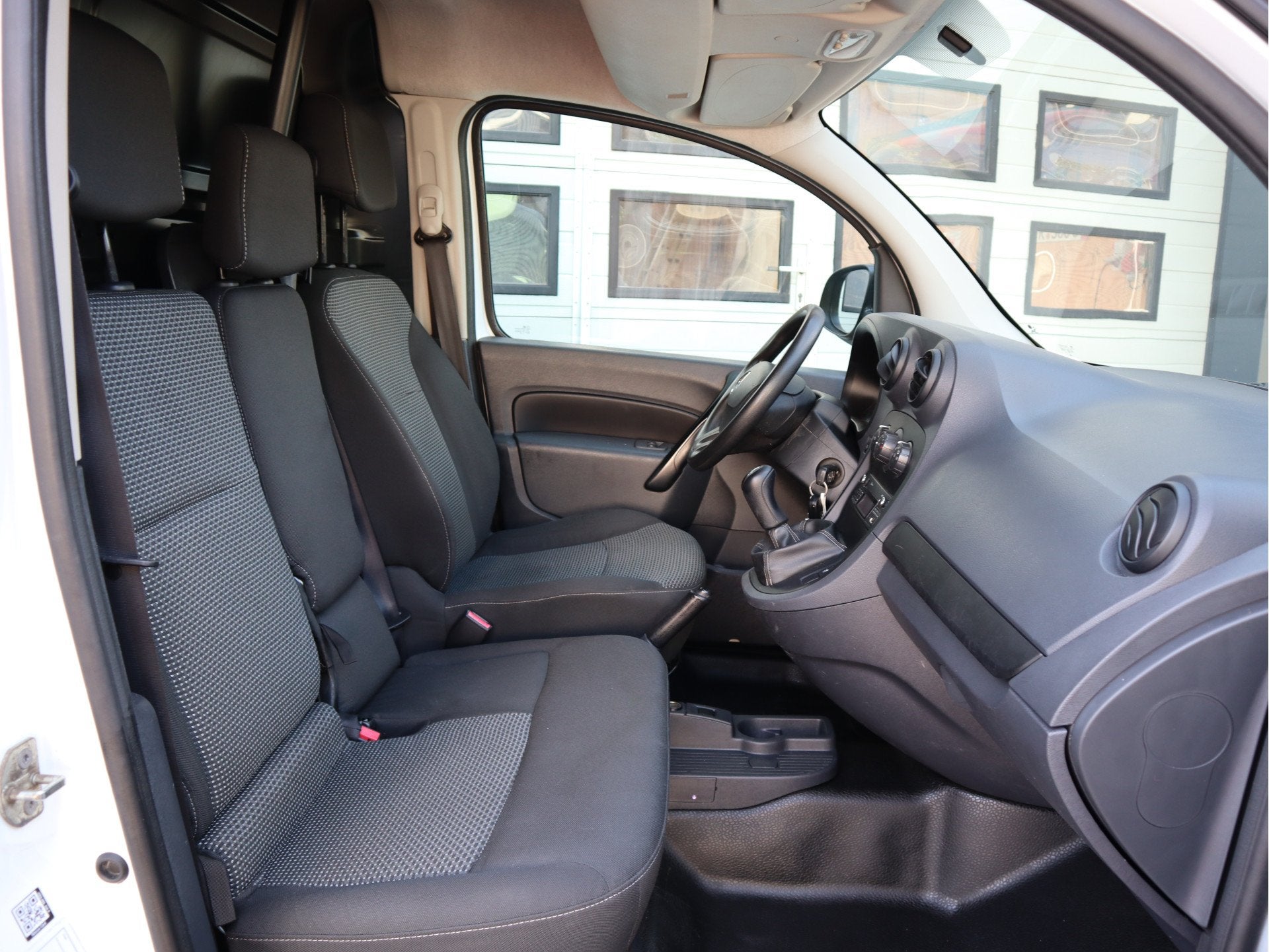 Mercedes-Benz Citan 108 CDI - 3 Zits - Airco - Trekhaak, Auto's, Bestelauto's, Voorwielaandrijving, Euro 5, Stof, Gebruikt