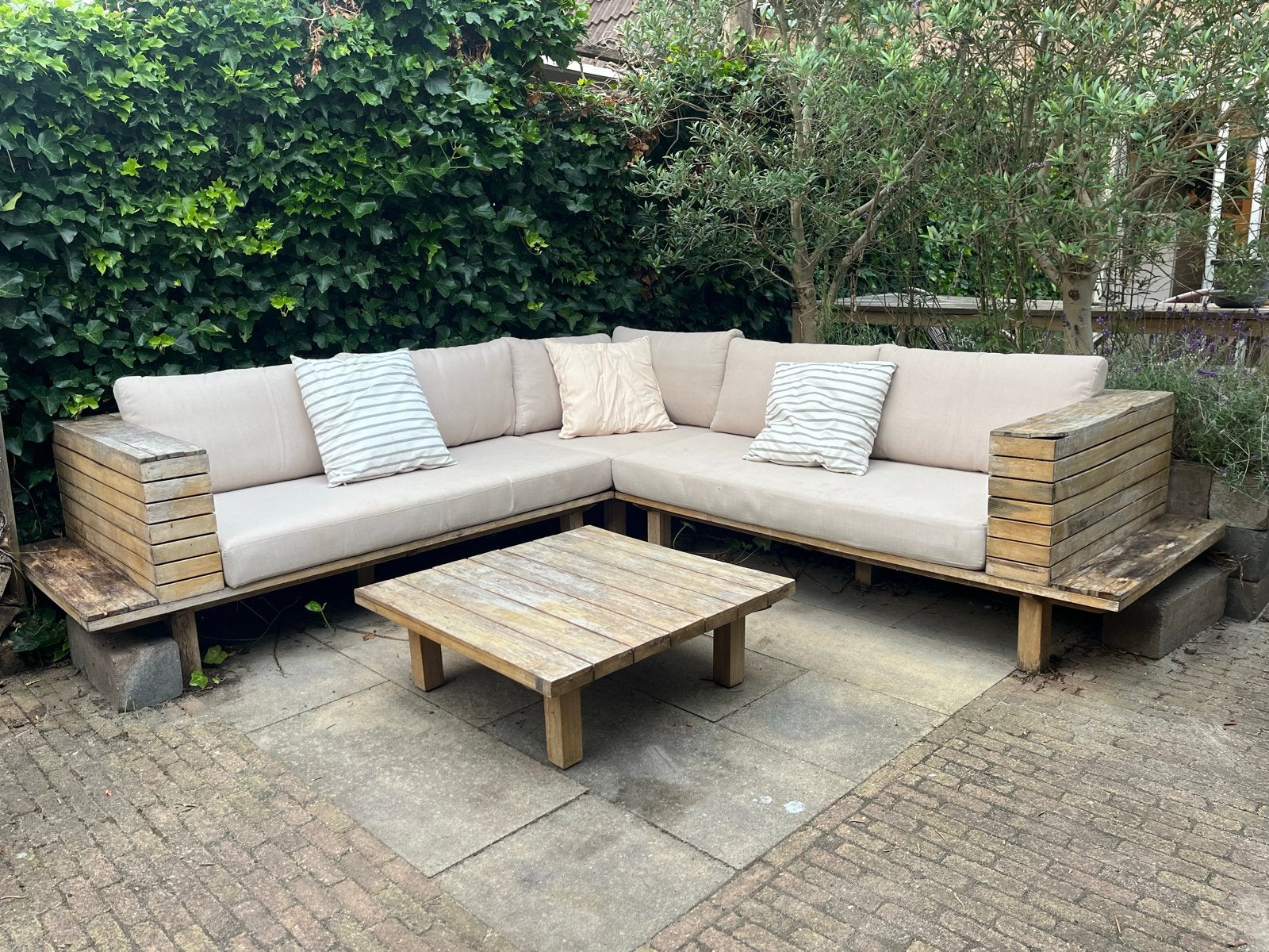 Houten Loungeset + kussens + bijzettafel + hoes, Ophalen, Gebruikt, Meer dan 8 zitplaatsen, Loungeset