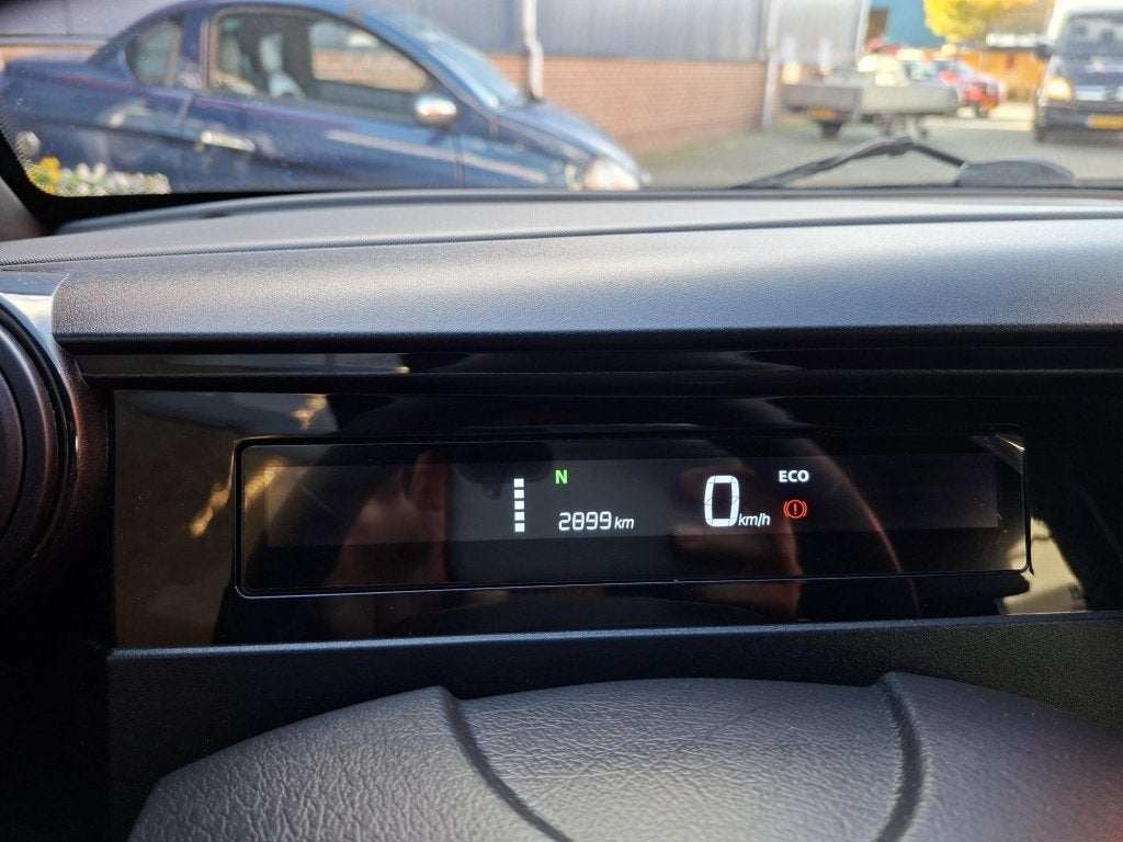 LIGIER MYLI 100% elektrisch 2024 brommobiel 2899 KM, Auto's, Automaat, Gebruikt, 2 stoelen, Te koop