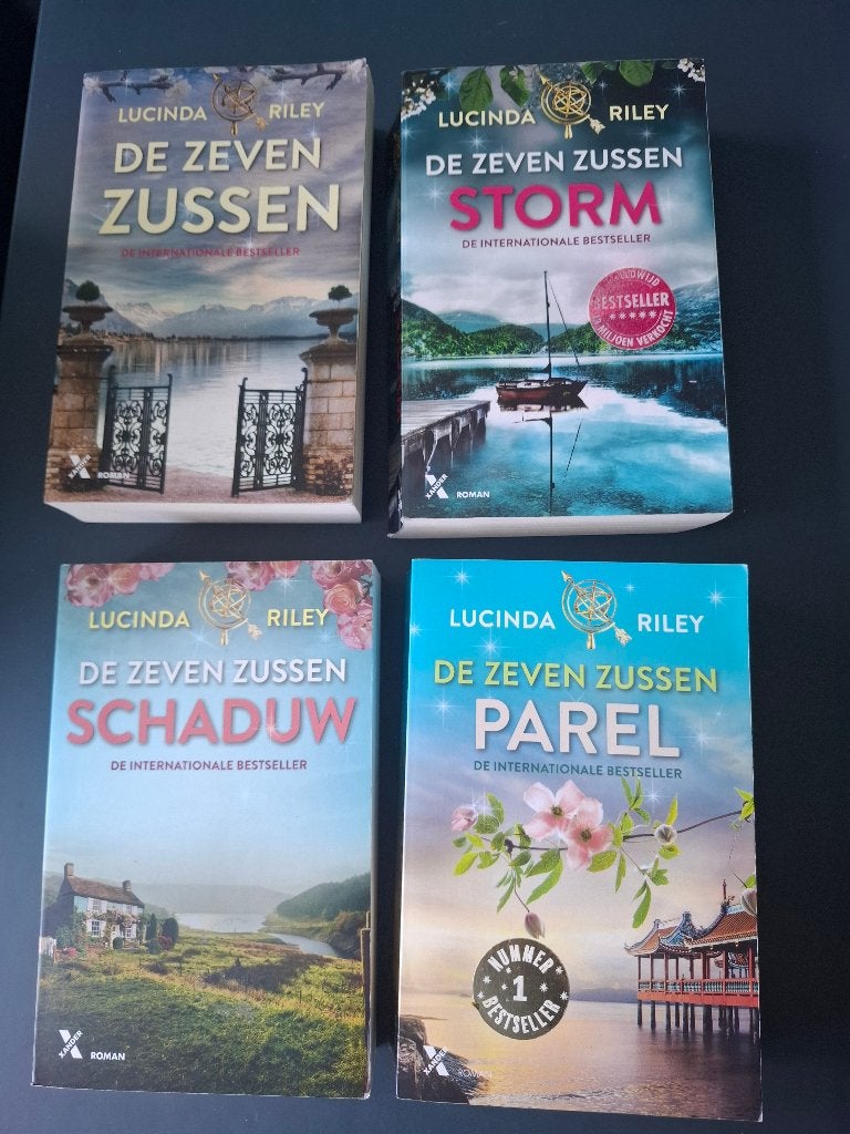Eerste vier delen van de Zeven zussen-serie - Lucinda Riley, Ophalen of Verzenden, Gelezen, Lucinda Riley, Amerika