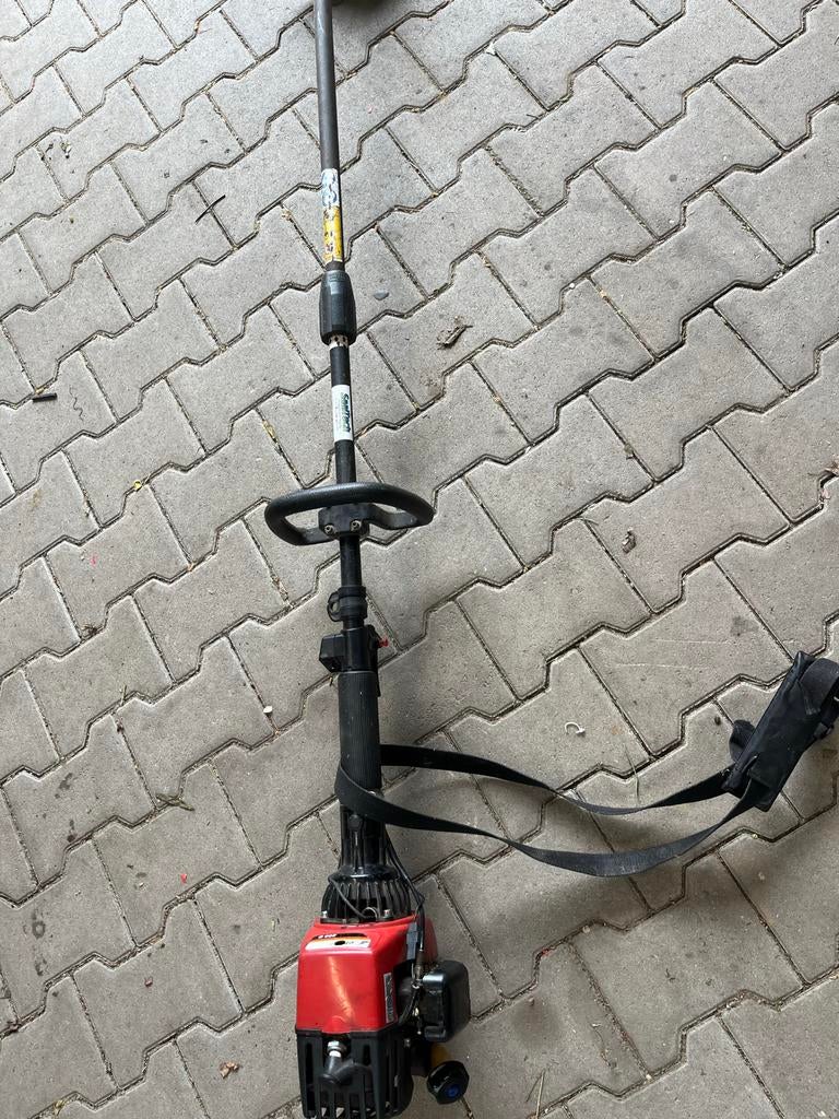 Bosmaaier / Grastrimmer - Loopt niet, Ophalen, Gebruikt, 30 tot 50 cm, Benzine
