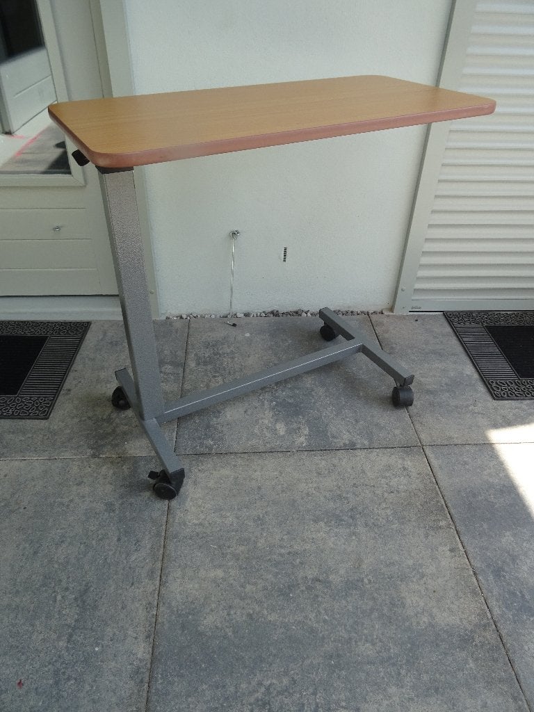 Bedtafel leestafel laptop tafel ontbijt tafel bed, Diversen, Verpleegmiddelen, Ophalen, Zo goed als nieuw