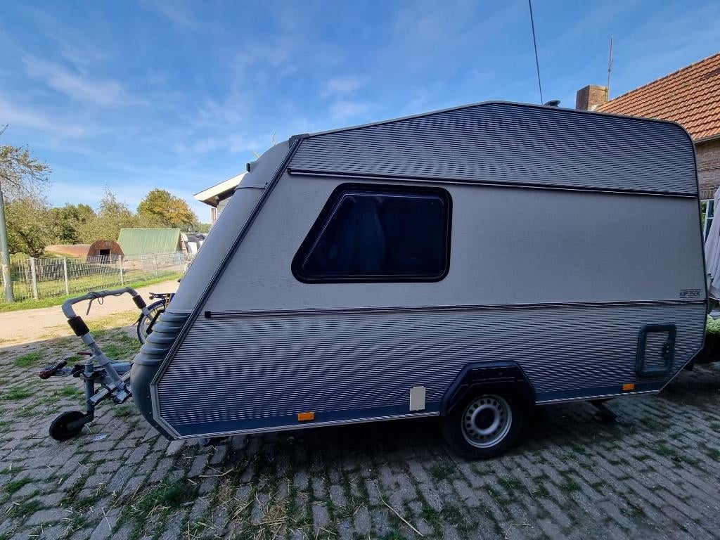 Kip de Luxe KL 35EK (1994), inclusief voortent, Caravans en Kamperen, Standaardzit, Queensbed, Kip, Tot en met 2