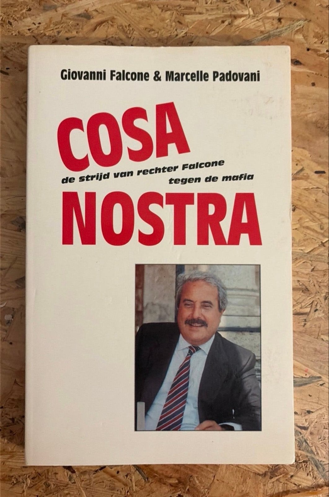 Cosa Nostra: De strijd van rechter Falcone tegen de maffia, Ophalen of Verzenden, Gelezen, Europa overig