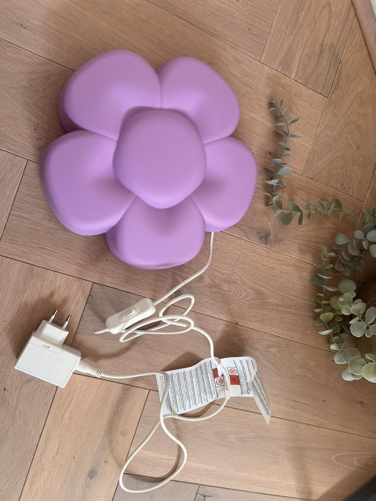 Ikea Upplyst led wandlamp bloem paars, Ophalen, Zo goed als nieuw, Lamp
