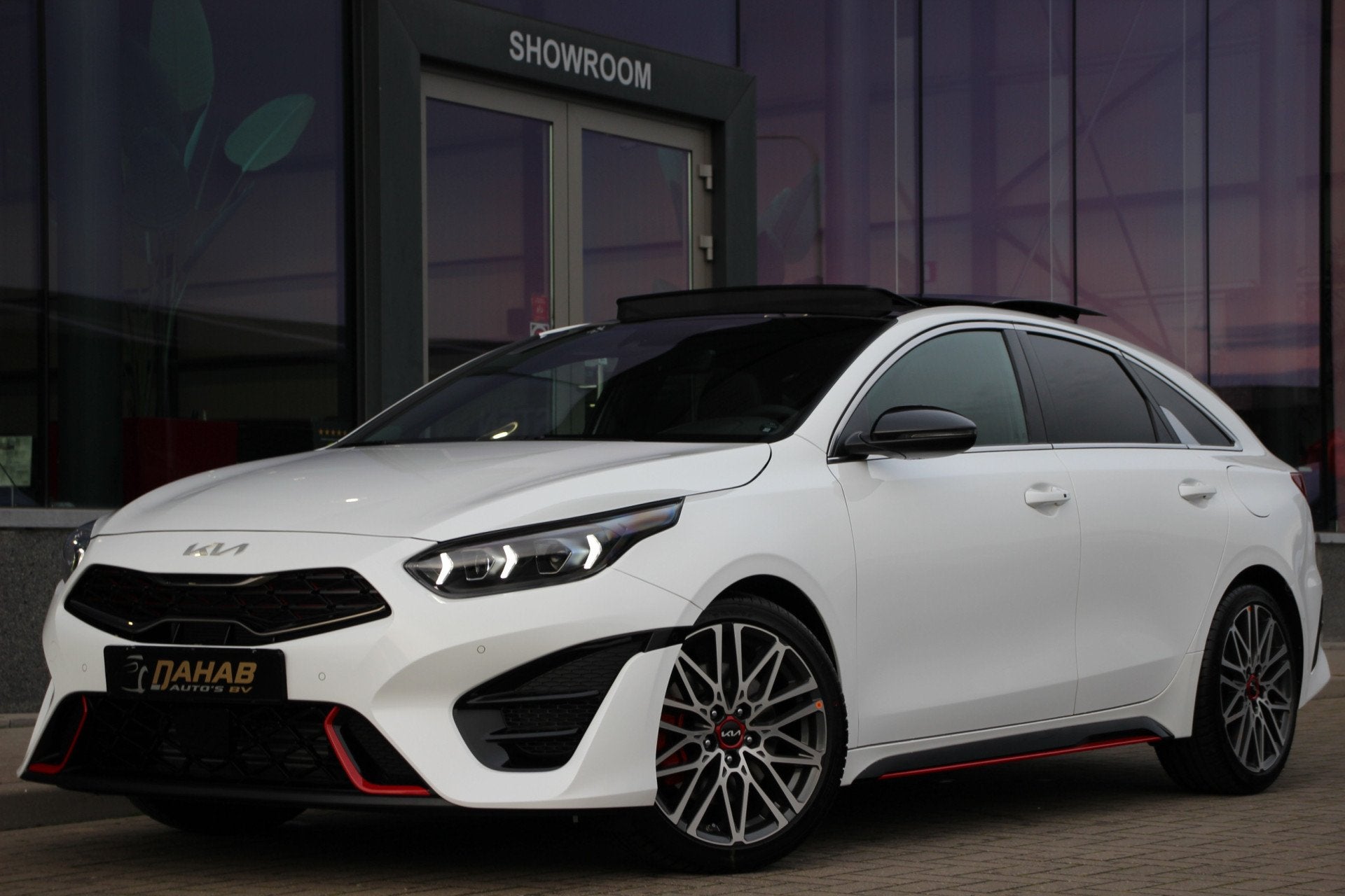 Kia ProCeed 1.6 T-GDi GT | DIRECT LEVERBAAR | 204PK | Panora, 12 maanden, 15 km/l, Gebruikt, 1591 cc