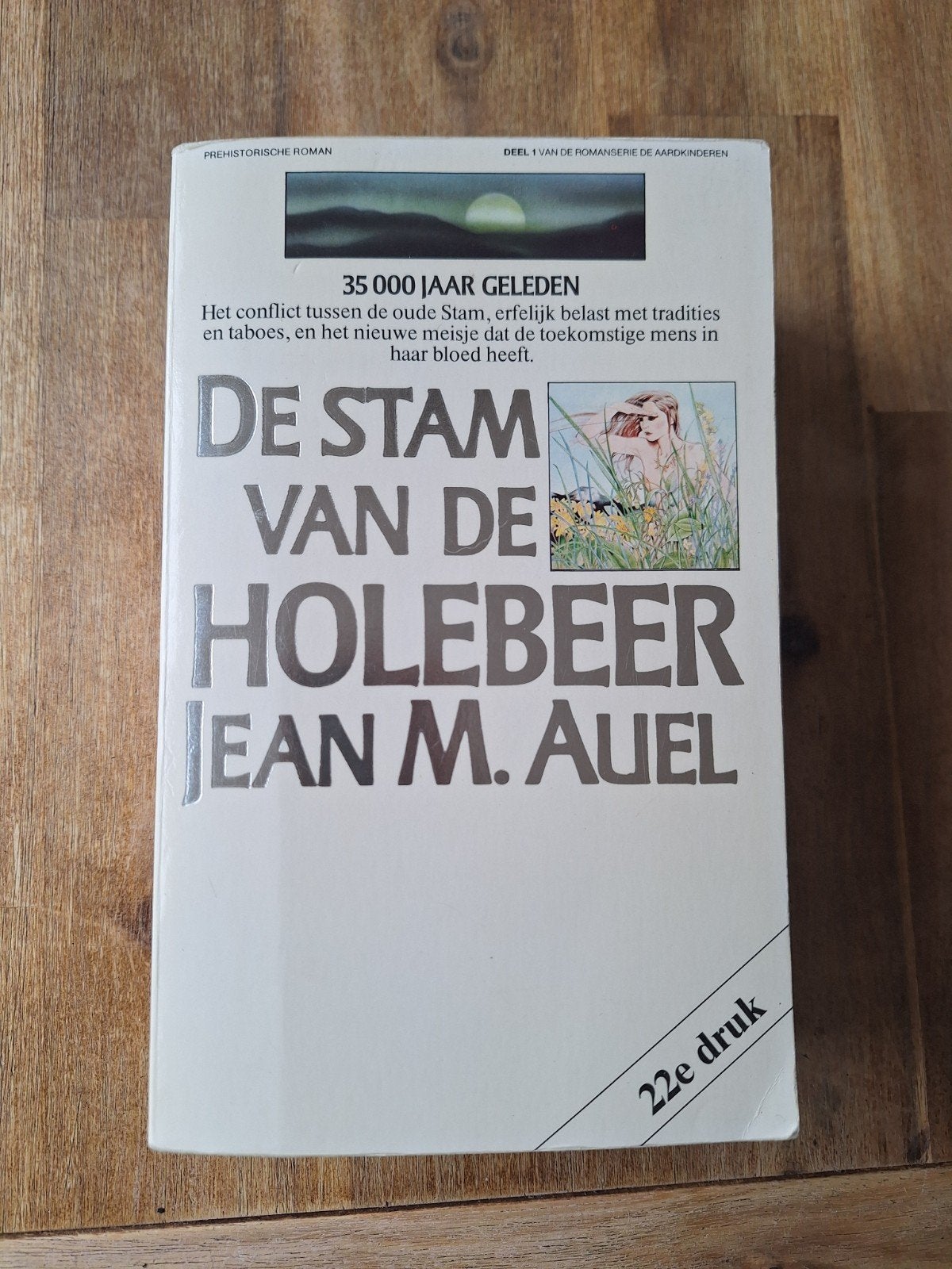 De Aardkinderen serie - Jean M. Auel (3-delig), Boeken, Ophalen of Verzenden, Gelezen, Jean M. Auel, Nederland