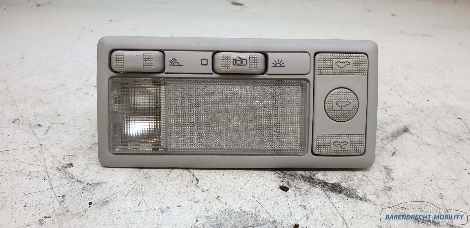 Binnenverlichting Golf III Volkswagen schuifdak 1H0959728 or, Gebruikt, Volkswagen, Volkswagen AG, Berliner Ring 2
38440  Wolfsburg, DE