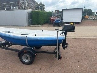 motorbootje met trailer, Watersport en Boten, Motorboten en Motorjachten, Ophalen, Gebruikt, Buitenboordmotor, 6 pk