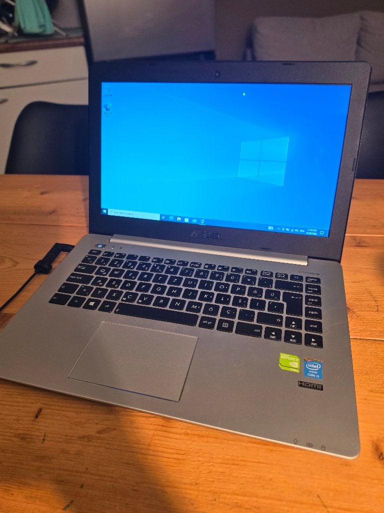 ASUS VivoBook S451LB | i5 | 6GB RAM | 128GB SSD, Ophalen, Gebruikt, Met videokaart, Asus