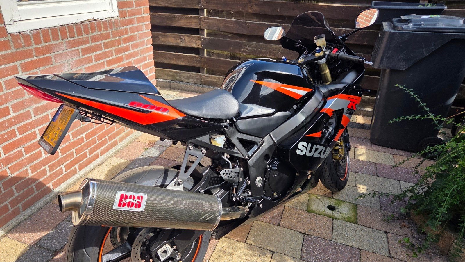 Suzuki GSX-R 600 Sportmotor - Zwart/Oranje, 4 cilinders, Motorrijbewijs A, Gebruikt, Meer dan 35 kW